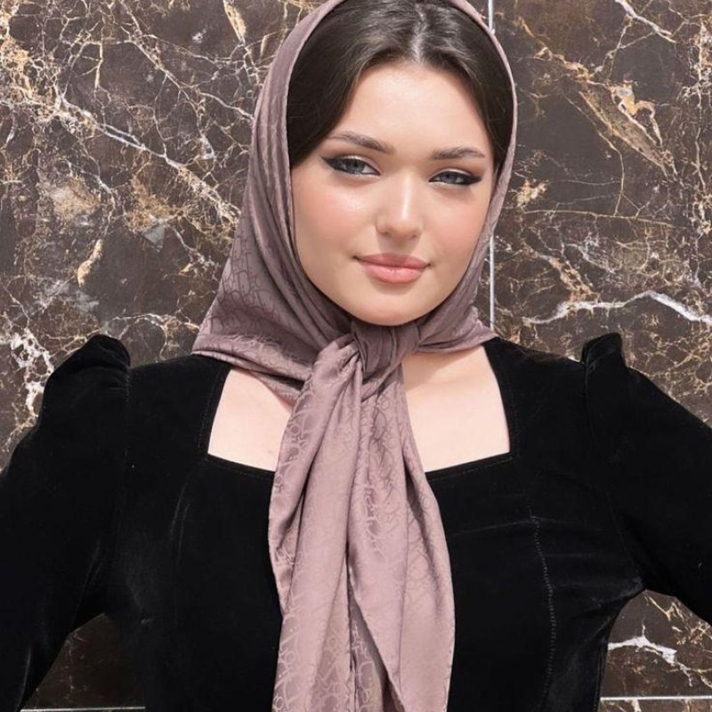 Bergama Kendine Güvenen Kadın Escort Dilara